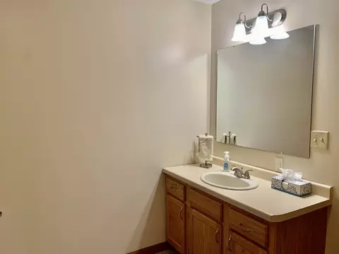 1807 Baker Ln, Peru, IL 61354 photo 15