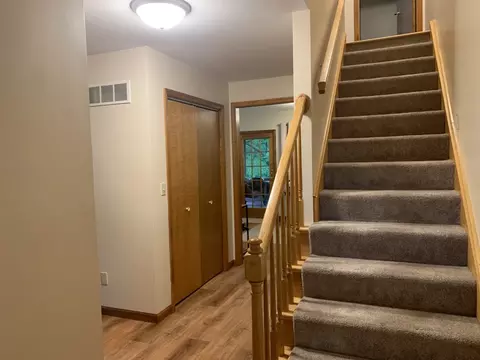 1807 Baker Ln, Peru, IL 61354 photo 16