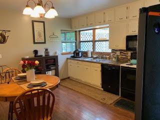 301 Oakland Ave, Morrison, IL 61270 photo 4