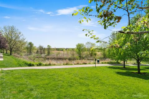 1005 Crane Pt, Elgin, IL 60124 photo 17