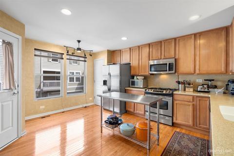 1005 Crane Pt, Elgin, IL 60124 photo 7