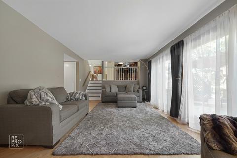 1445 Beaumont Cir, Bartlett, IL 60103 photo 7