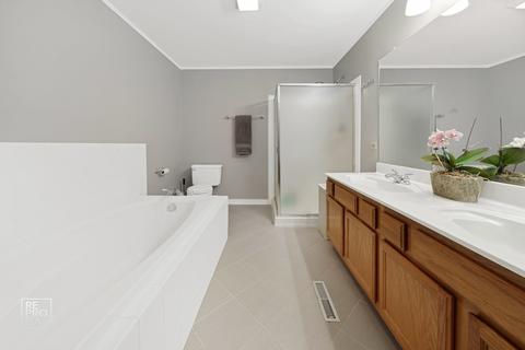 1445 Beaumont Cir, Bartlett, IL 60103 photo 12