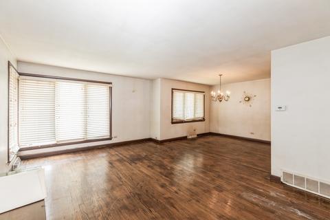 1642 E 92nd St, Chicago, IL 60617 photo 3