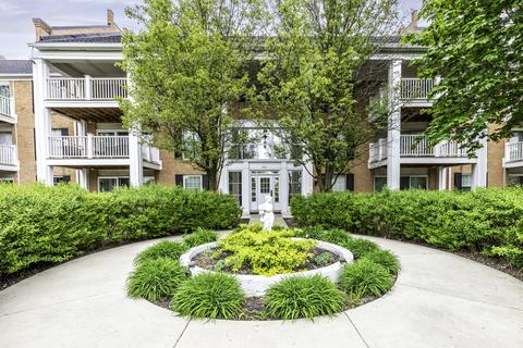 5601 Carriageway Dr #204B, Rolling Meadows, IL 60008 photo 1
