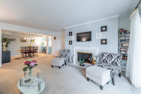 5601 Carriageway Dr #204B, Rolling Meadows, IL 60008 photo 6