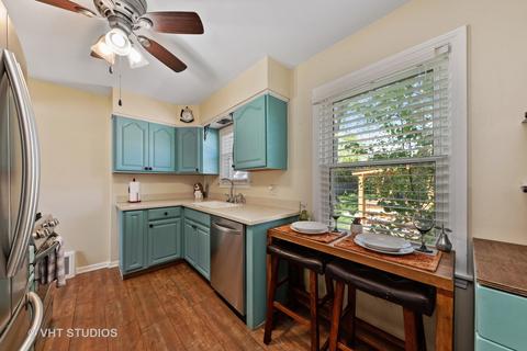 520 N Maple St, Mount Prospect, IL 60056 photo 6