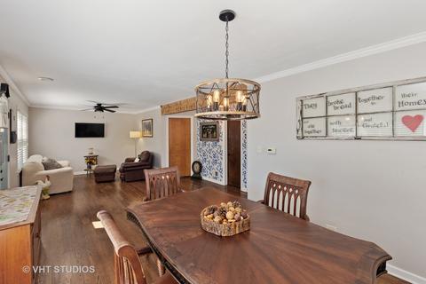 520 N Maple St, Mount Prospect, IL 60056 photo 4