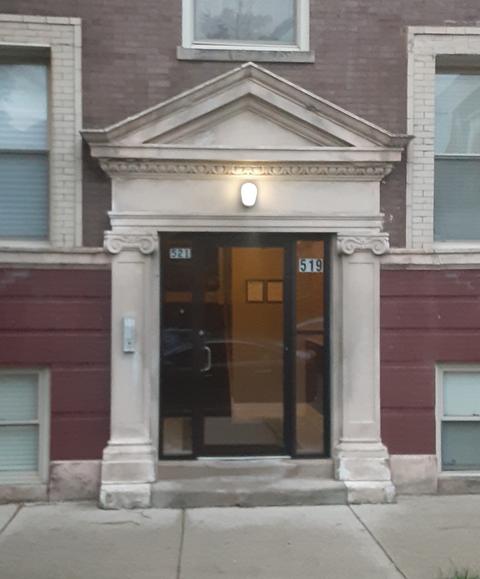 521 E 49th St #3, Chicago, IL 60615 photo 1