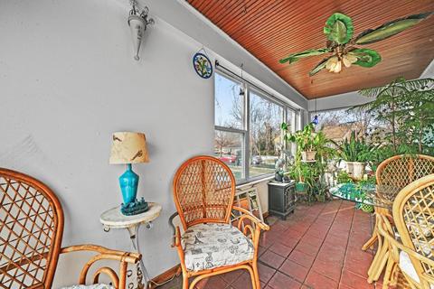403 Selborne Rd, Riverside, IL 60546 photo 5