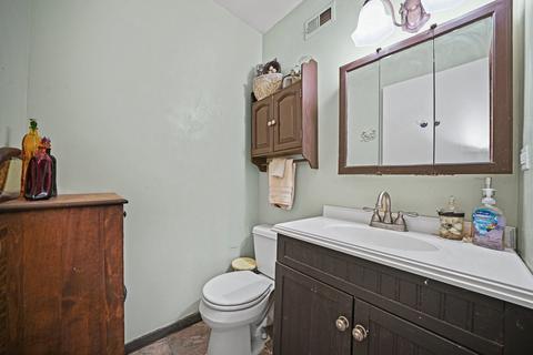 403 Selborne Rd, Riverside, IL 60546 photo 17