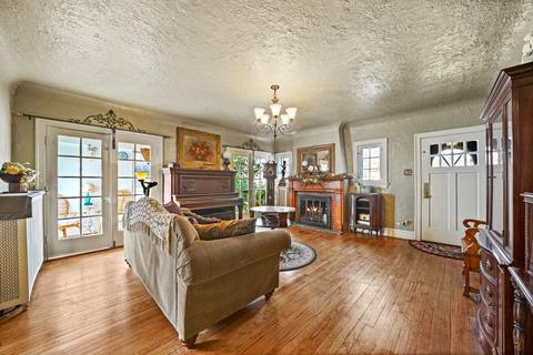 403 Selborne Rd, Riverside, IL 60546 photo 4