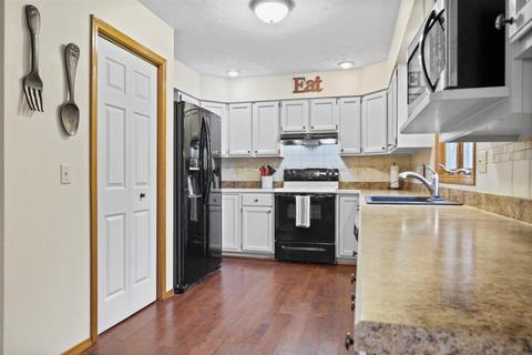 1604 Baumgart Dr, Normal, IL 61761 photo 9