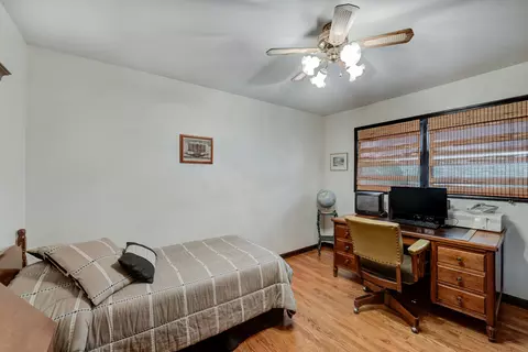 968 Arnold Ct, Des Plaines, IL 60016 photo 23