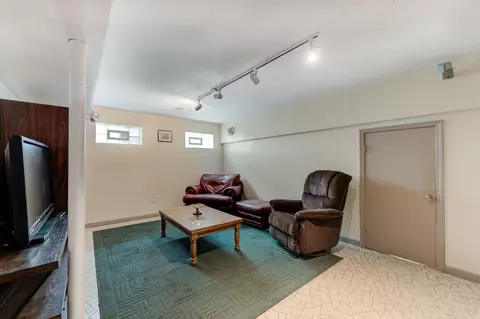 968 Arnold Ct, Des Plaines, IL 60016 photo 29