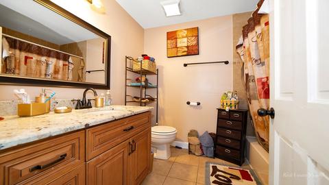 850 Trask St, Aurora, IL 60505 photo 13