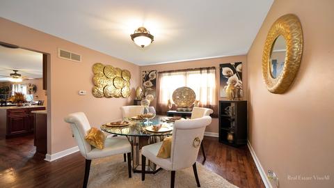 850 Trask St, Aurora, IL 60505 photo 4
