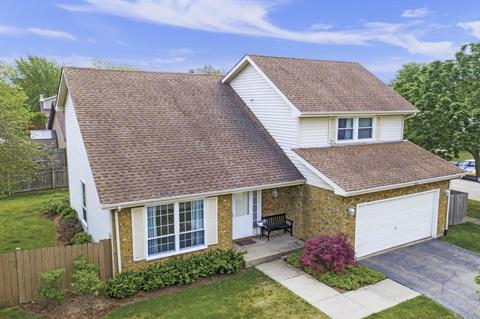 1950 Crescent Ln, Hoffman Estates, IL 60169 photo 1