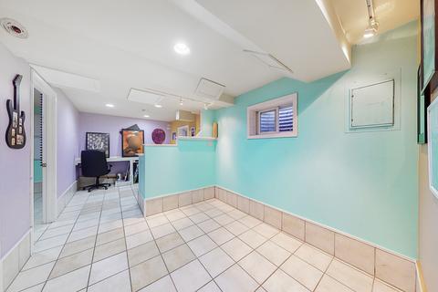 1950 Crescent Ln, Hoffman Estates, IL 60169 photo 27