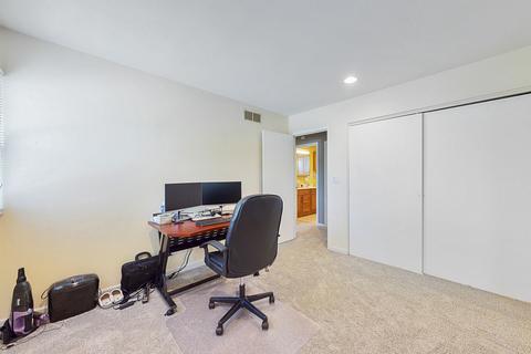 1950 Crescent Ln, Hoffman Estates, IL 60169 photo 22