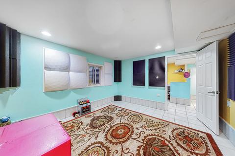 1950 Crescent Ln, Hoffman Estates, IL 60169 photo 28