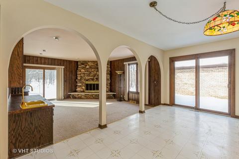 449 Jervey Ln, Bartlett, IL 60103 photo 13