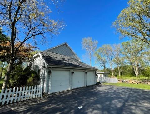 5 Windlake Ter, Riverwoods, IL 60015 photo 3