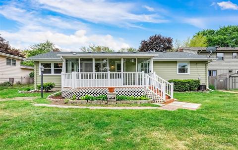 116 Lloyd St, Cary, IL 60013 photo 5