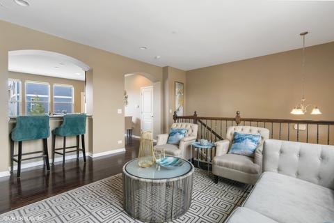 2108 Dauntless Dr, Glenview, IL 60026 photo 4