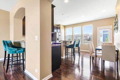2108 Dauntless Dr, Glenview, IL 60026 photo 7