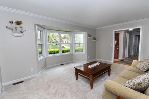 1002 Twisted Oak Ct, Algonquin, IL 60102 photo 11