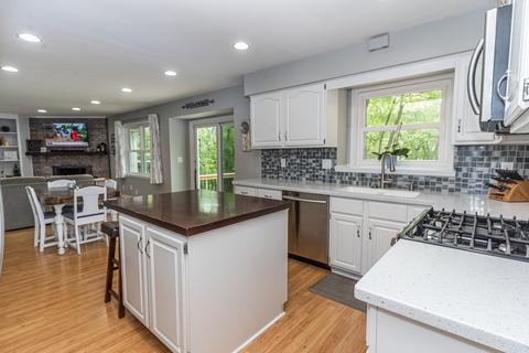 1002 Twisted Oak Ct, Algonquin, IL 60102 photo 9