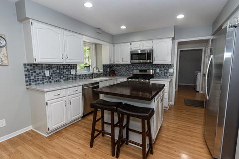 1002 Twisted Oak Ct, Algonquin, IL 60102 photo 8