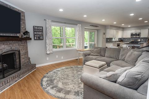 1002 Twisted Oak Ct, Algonquin, IL 60102 photo 3