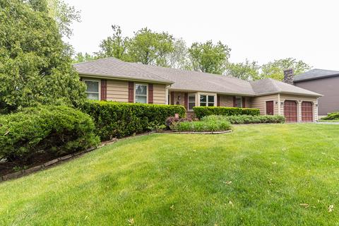 1002 Twisted Oak Ct, Algonquin, IL 60102 photo 2