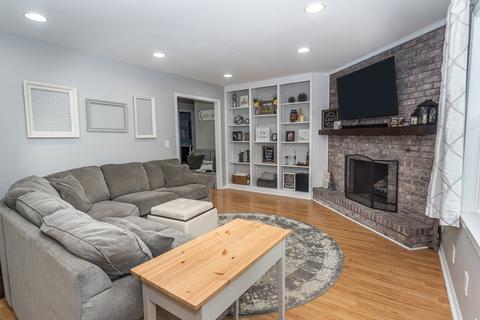 1002 Twisted Oak Ct, Algonquin, IL 60102 photo 6