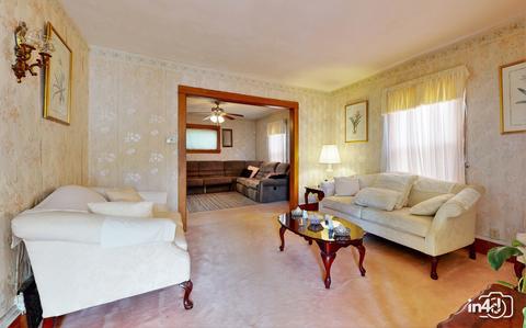 830 E Benton St, Aurora, IL 60505 photo 8