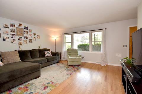 1171 Blackhawk Dr, Elgin, IL 60120 photo 3