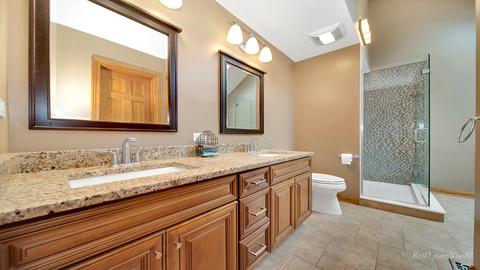 3550 Lakeview Dr, Algonquin, IL 60102 photo 9