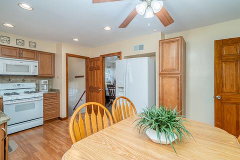 8536 Mobile Ave, Burbank, IL 60459 photo 6