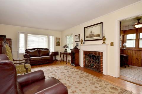 134 E Crescent Ave, Elmhurst, IL 60126 photo 6