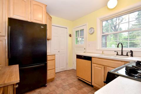 134 E Crescent Ave, Elmhurst, IL 60126 photo 16