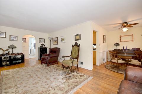 134 E Crescent Ave, Elmhurst, IL 60126 photo 8