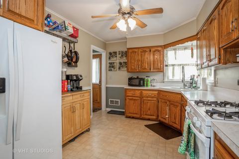 1372 Earl Ave, Des Plaines, IL 60018 photo 5