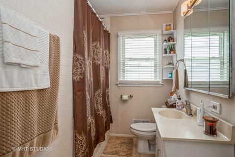 1372 Earl Ave, Des Plaines, IL 60018 photo 12