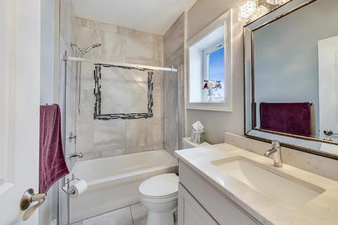 4142 Deyo Ave, Brookfield, IL 60513 photo 17