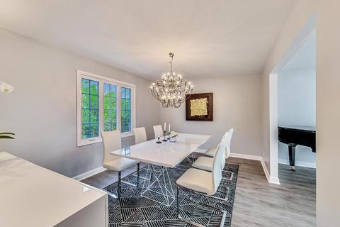 210 Astor Pl, Northbrook, IL 60062 photo 16