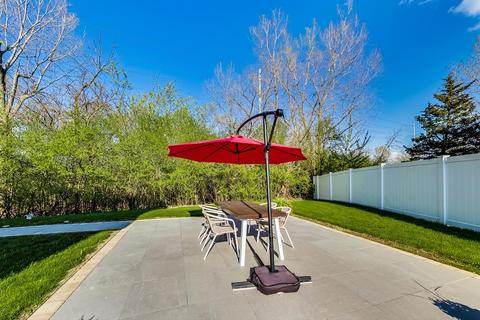 210 Astor Pl, Northbrook, IL 60062 photo 39