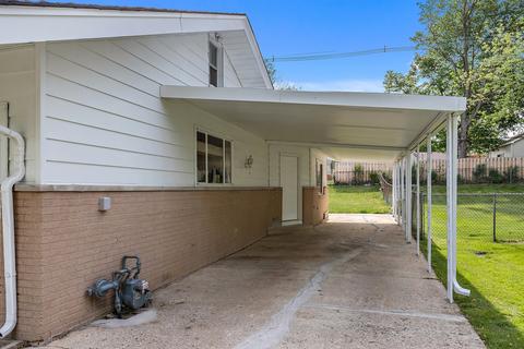 220 Payson St, Hoffman Estates, IL 60169 photo 16