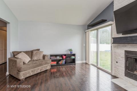 2975 Diane Dr, Aurora, IL 60504 photo 8